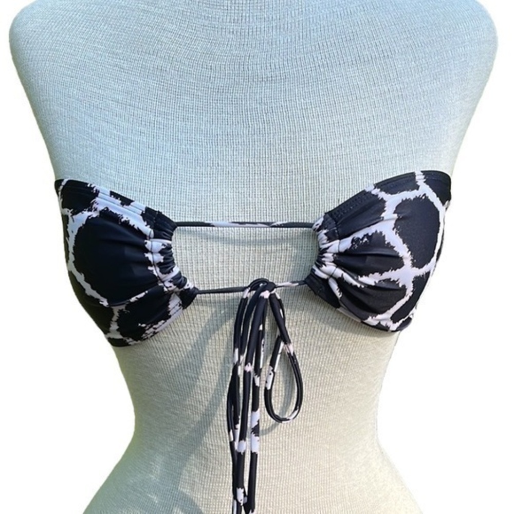 Nasty Gal beach party giraffe multi-way bikini top black/white size 6